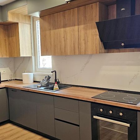 Tirana Airport Apartment Екстер'єр фото