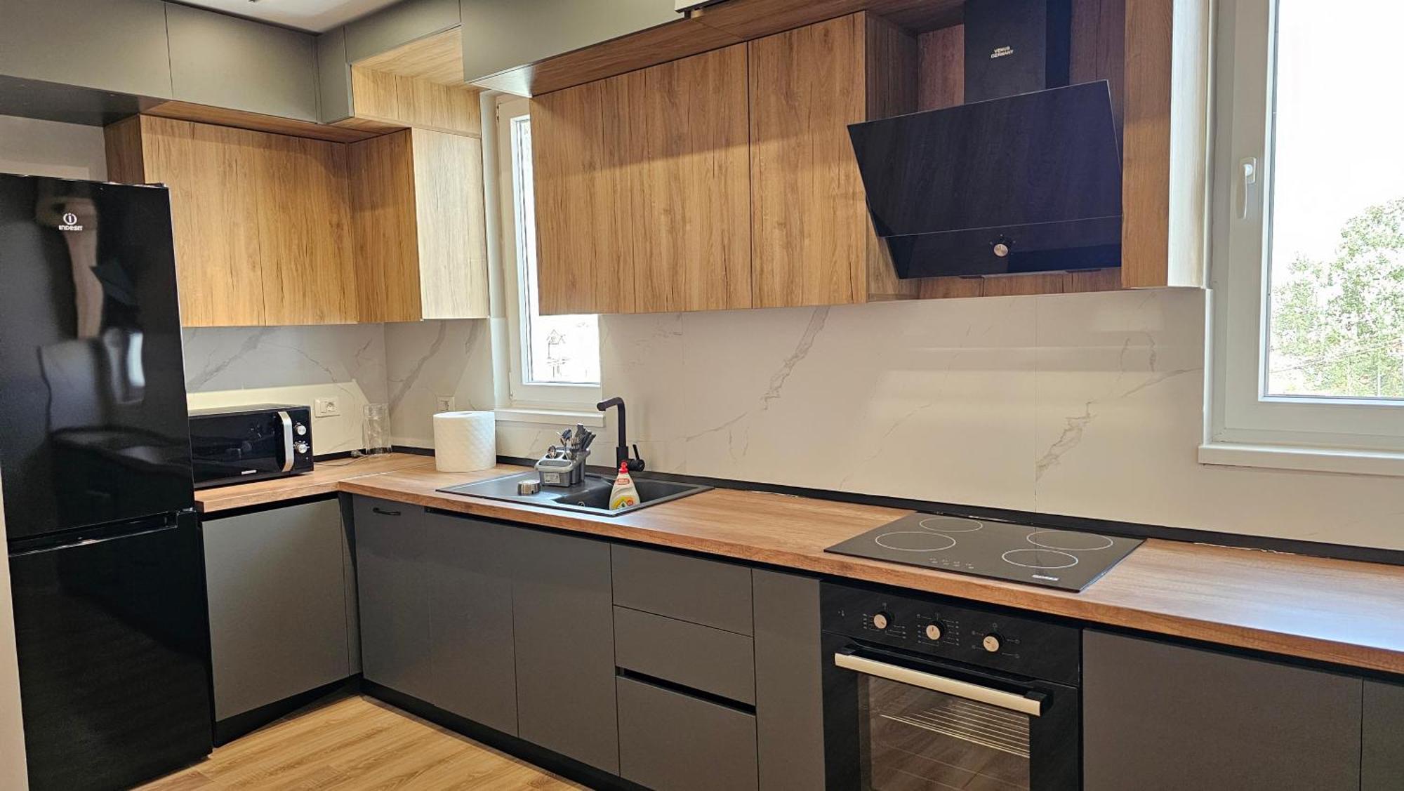 Tirana Airport Apartment Екстер'єр фото