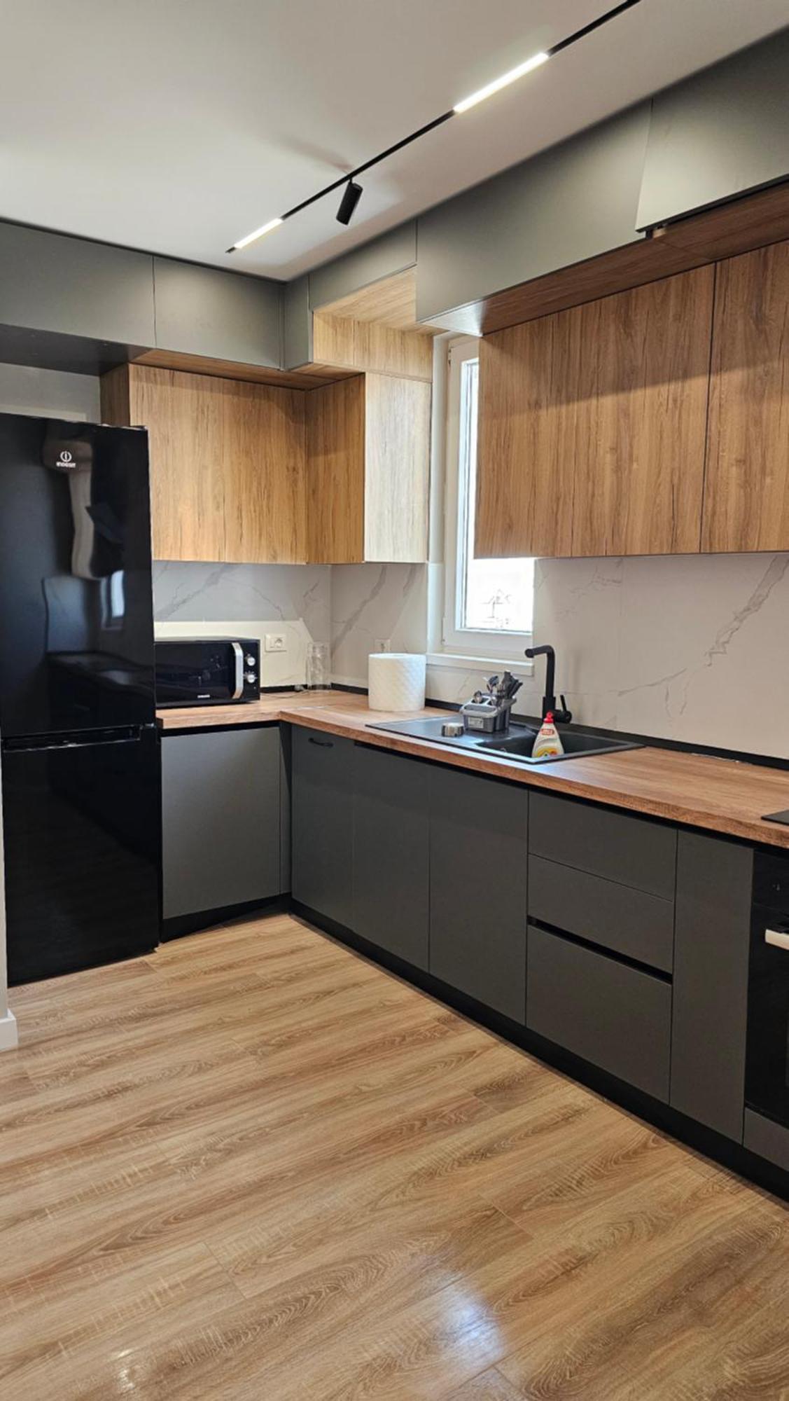 Tirana Airport Apartment Екстер'єр фото