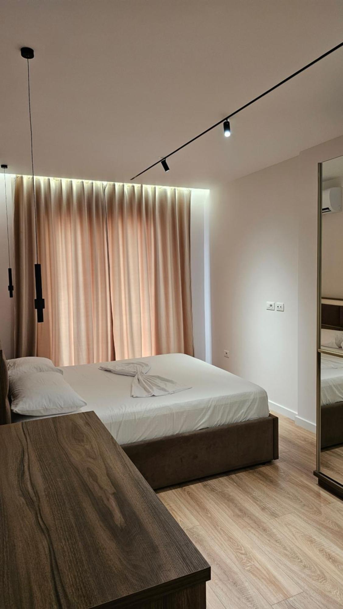 Tirana Airport Apartment Екстер'єр фото
